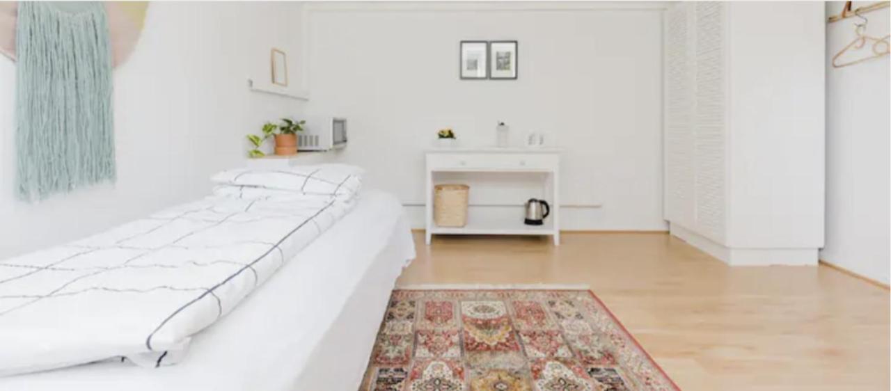 Vaerelse I Rolig Villakvarter, Central Beliggenhed Odense Exteriér fotografie